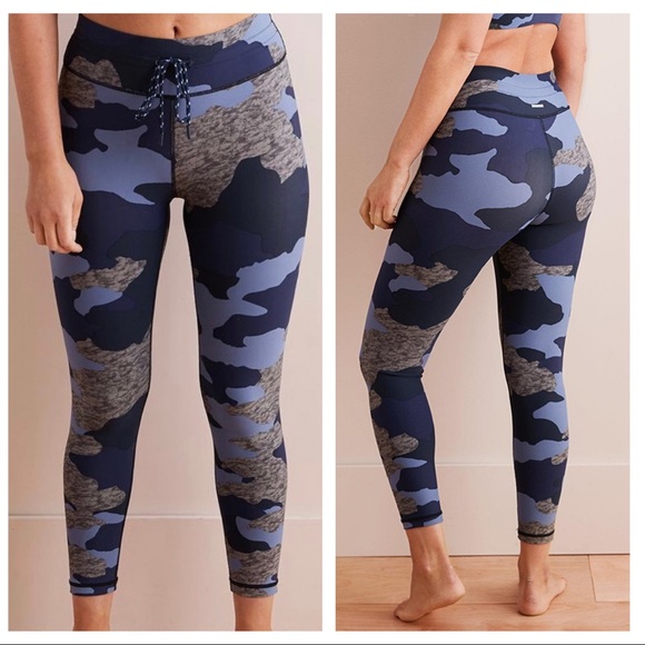 aerie black camo leggings